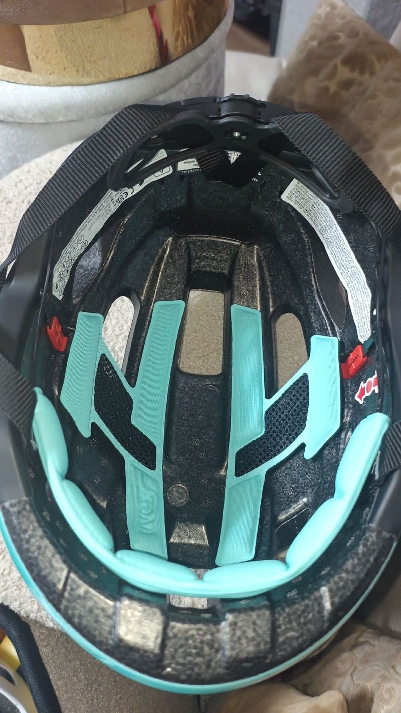 Używany Uvex Casco bici da corsa bike — zdjęcie 4 z 6