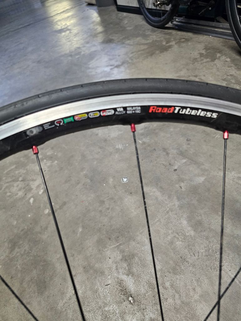 Used Shimano Dura-Ace WH-7850-C24-TL 2011 bike — image 9 of 10