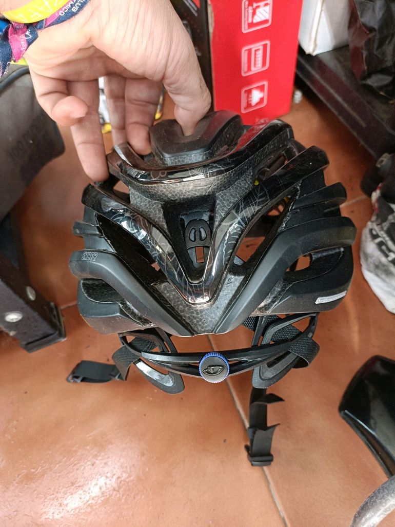 Used Giro Ember mips 2023 bike — image 6 of 9