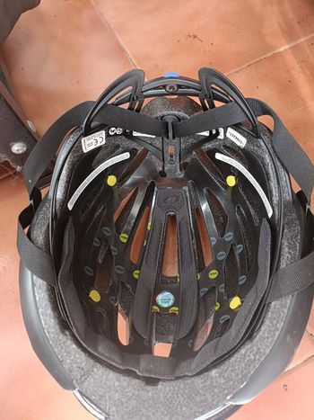 Used Giro Ember mips 2023 bike — image 2 of 9
