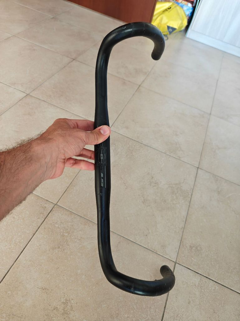 Used Gt Droptune RS Flared Gravel Bar 16° Flare 2022 bike — image 1 of 5
