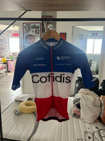 Van Rysel, Officiel Women's Team Maillot
