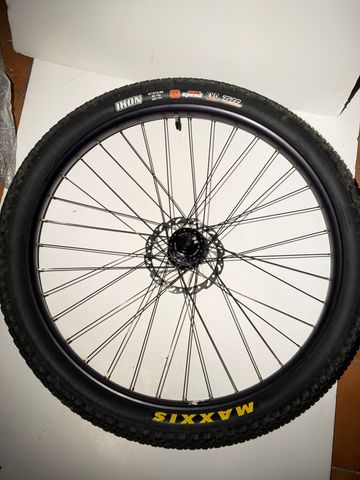 Brugt Chris King Boost Thru Axle 27.5 bike — billede 12 af 16