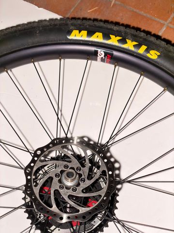 Brugt Chris King Boost Thru Axle 27.5 bike — billede 15 af 16