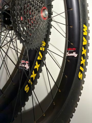 Brugt Chris King Boost Thru Axle 27.5 bike — billede 7 af 16