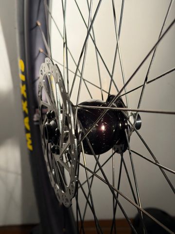 Brugt Chris King Boost Thru Axle 27.5 bike — billede 9 af 16