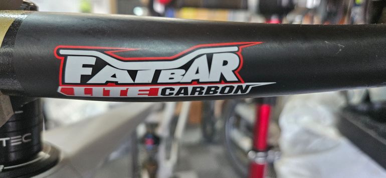 Used Renthal fatbar carbon lite 2024 bike — image 1 of 3