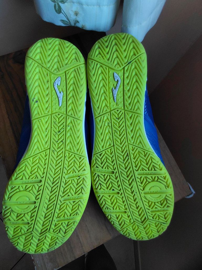 Used Joma Calcio a 5 Indoor Futsal Shoes bike — image 6 of 7