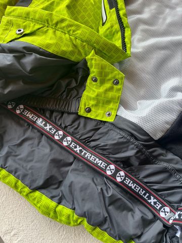 Tweedehands Extreme Insulated Ski Jacket Green 2017 bike — afbeelding 3 van 8
