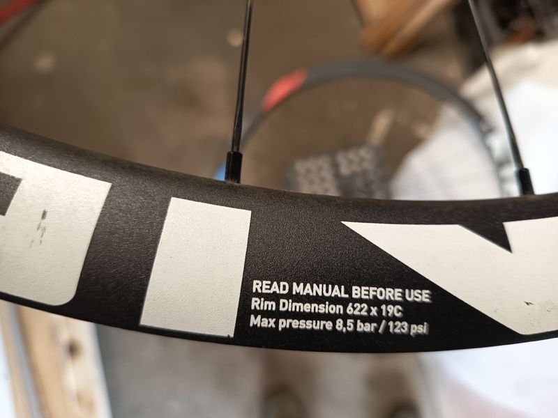 Newmen Revolution R32 bike d'occasion — image 4 sur 5