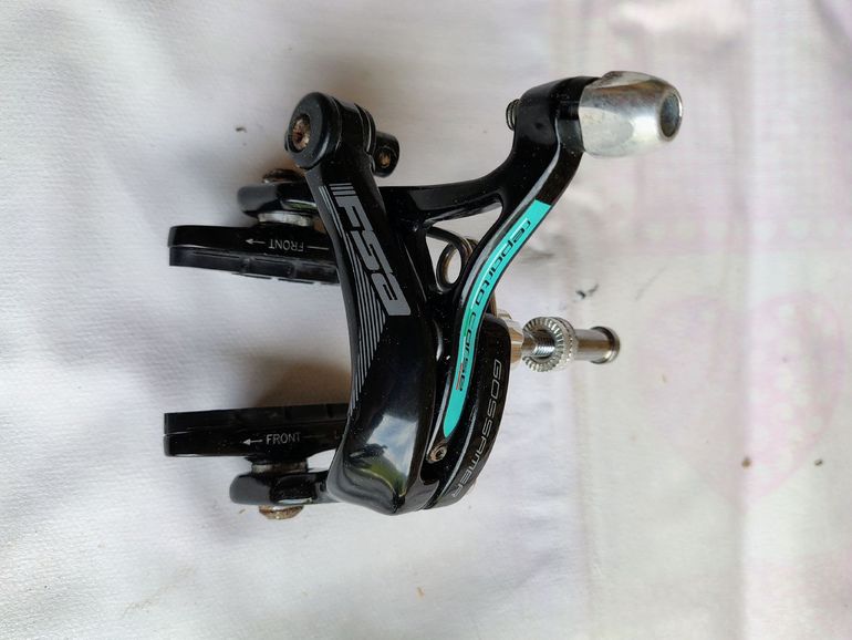 Used Fsa Gossamer Pro Road Brake 2014 bike — image 1 of 7