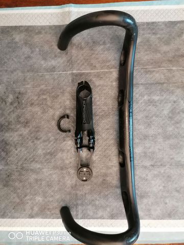 Used Deda Elementi Superzero Carbon 2022 bike — image 1 of 3