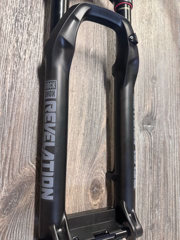 Brugt RockShox Revelation Fork 2024 bike — billede 4 af 4