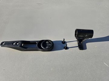 Brugt Wahoo Mount mit Knog Lampenhalterung 2024 bike — billede 3 af 3