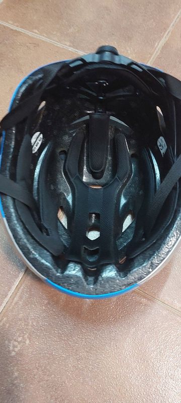 Tweedehands Deviate Ultralight Road Bicycle Helmet 2025 bike — afbeelding 6 van 7