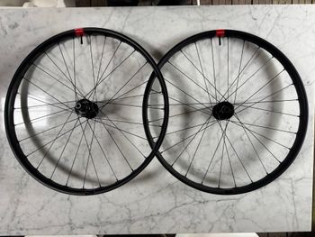 Reserve Chris King, 30|SL Carbon Wheelset