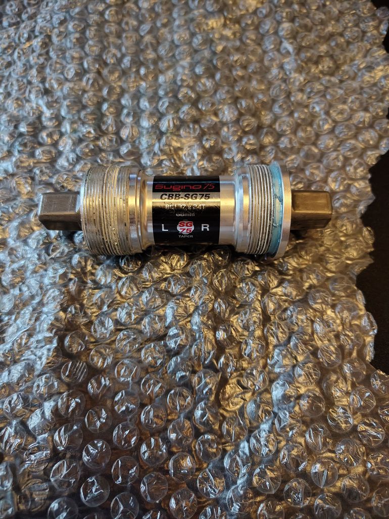 Used Sugino 75 bottom bracket bike — image 2 of 2