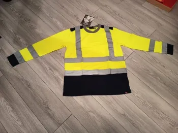 Used Dickies Tee shirt bike — image 1 of 11