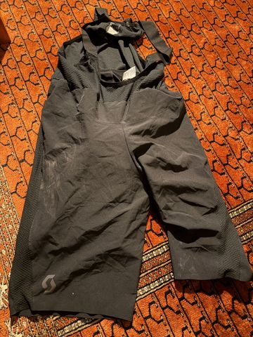 Used Scott MTB bibs short 2022 bike — image 1 of 6