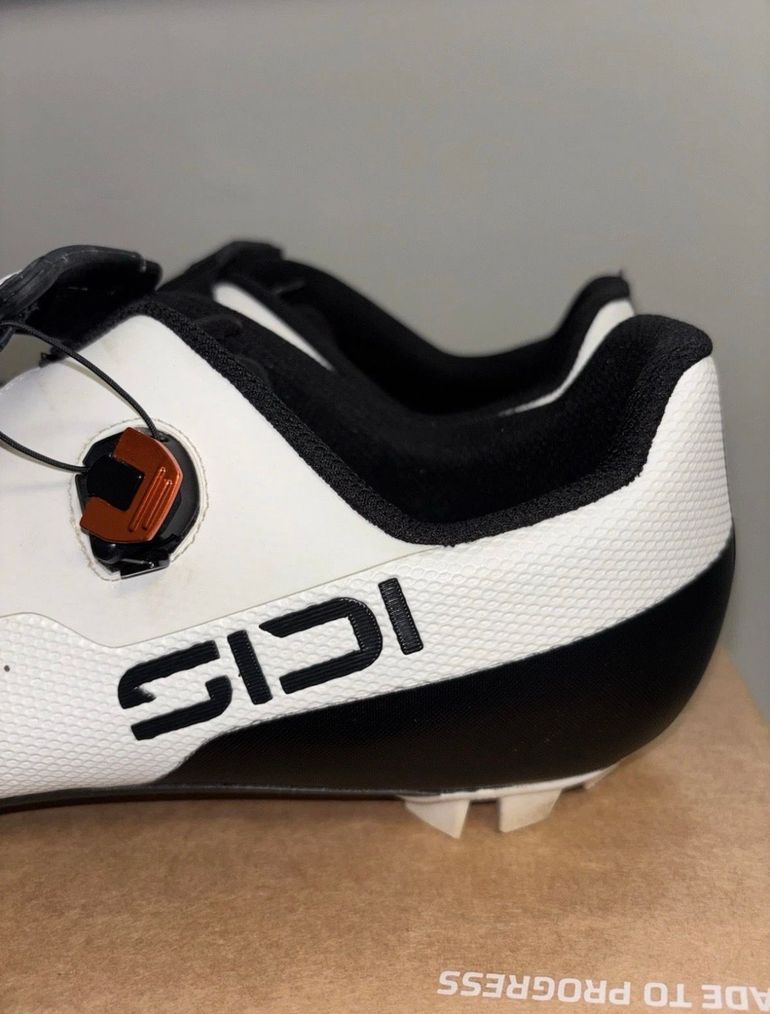 Used Sidi Dominator X 46.5 bike — image 2 of 16
