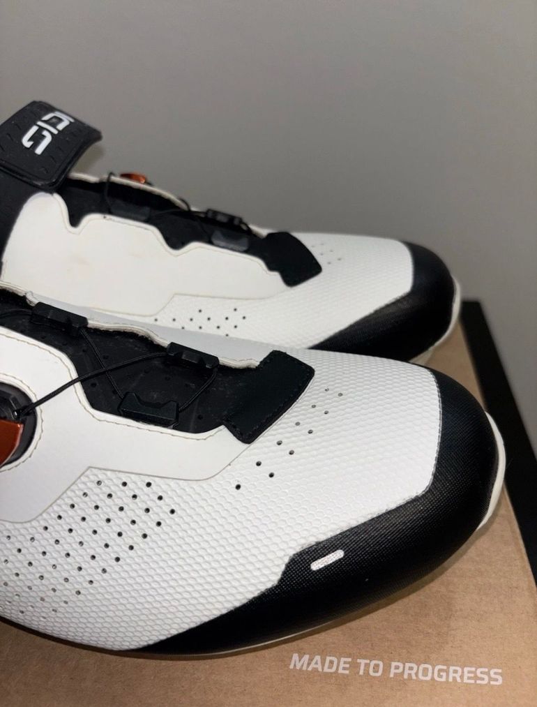 Used Sidi Dominator X 46.5 bike — image 7 of 16
