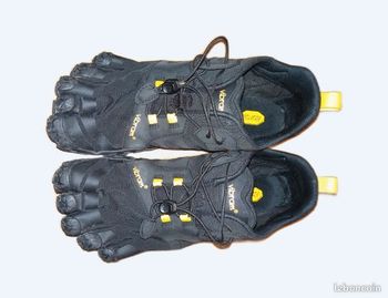 Used five finger Five fingers v2 trail vibram bike