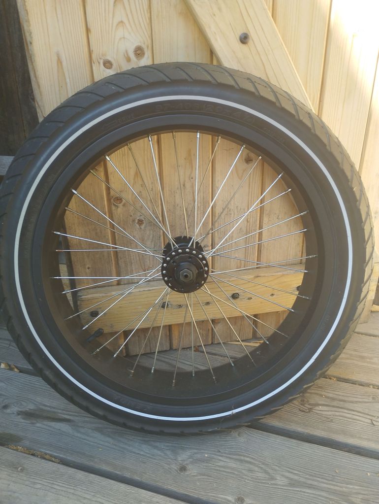 Used Kenda FATBIKE Front Wheel 20x4.1/4 bike — image 1 of 3