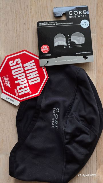 Tweedehands Gorewear Windstopper Helmmütze schwarz Größe M 54-58 Cycling Clothing