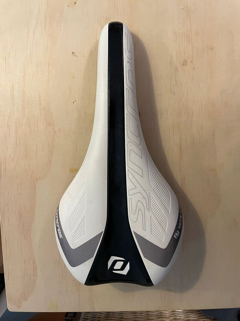 Used Syncros RR1.0 Saddle bike — image 1 of 3