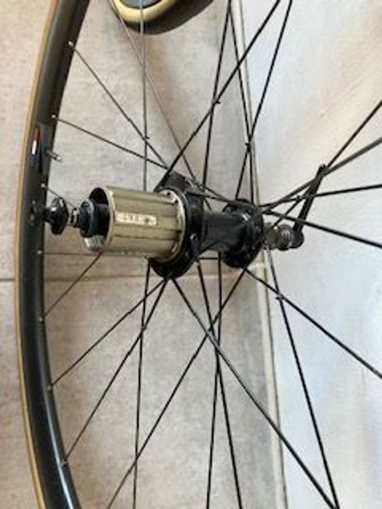 Used Makadamm slim 38 premium pour frein à patin 2021 bike — image 5 of 6