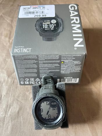 Garmin, Instinct