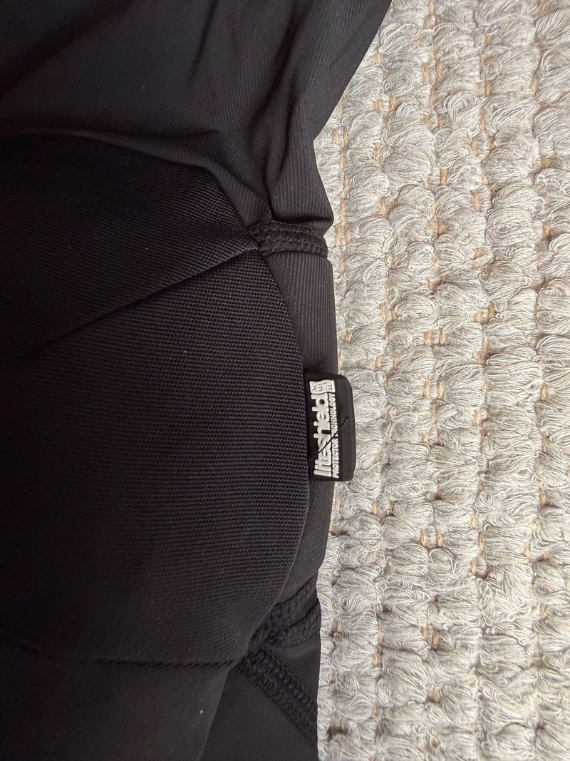 Gebrauchtes EVOC LS FLEX Lite Knee Pads 2026 bike — Bild 4 von 4