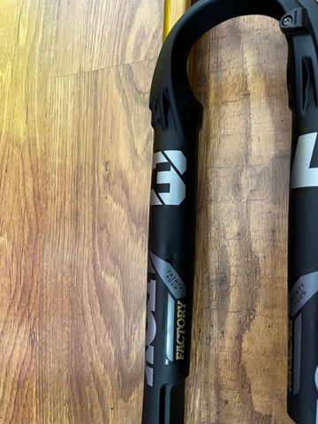 Brugt Fox 34 Factory Fork 2026 bike — billede 2 af 6