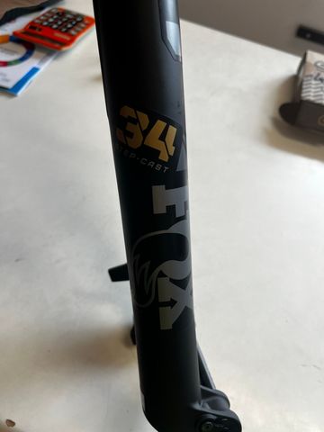 Brugt Fox 34 Factory Fork 2026 bike — billede 3 af 6