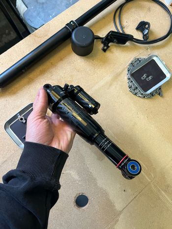 RockShox, Super Deluxe Select+ 230 x 62.5 mm