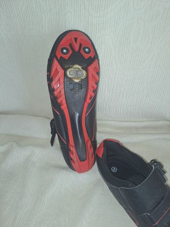 Used ABUS Cycling Shoes Size 43 with Pedals 2026 bike — image 4 of 5