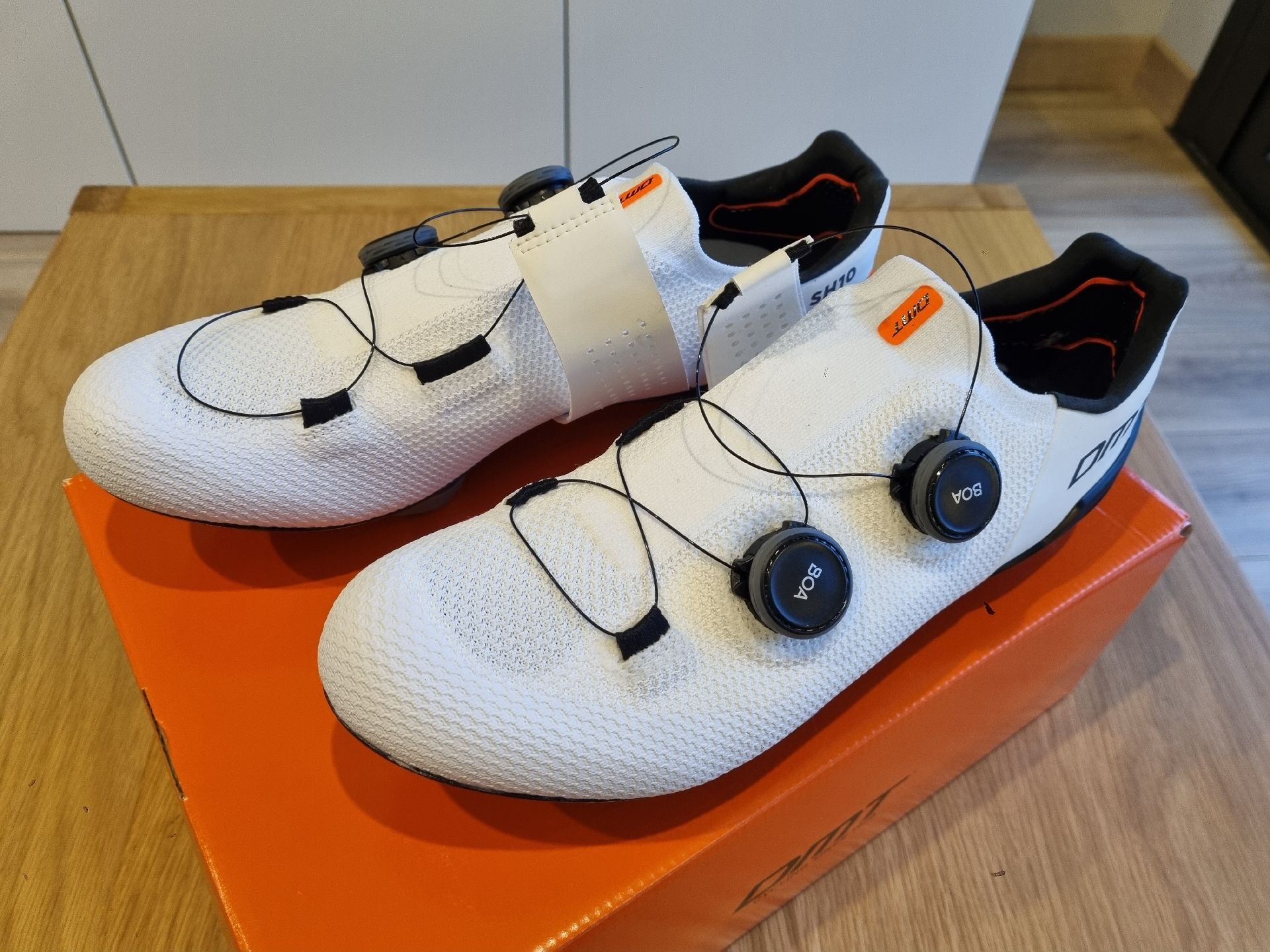 Dmt SH10 White Size 44.5 2026