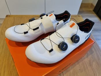 Dmt, SH10 White Size 44.5