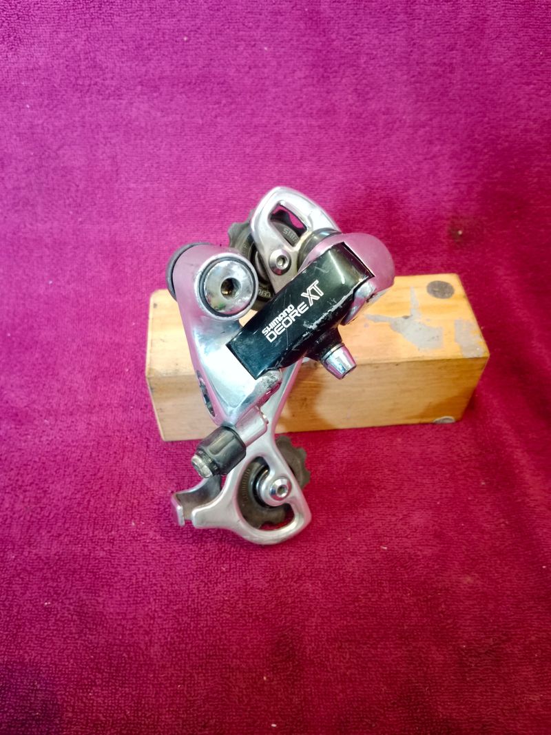 Used Deragliatore posteriore Shimano XT RD-M732 Drivetrain & Pedals