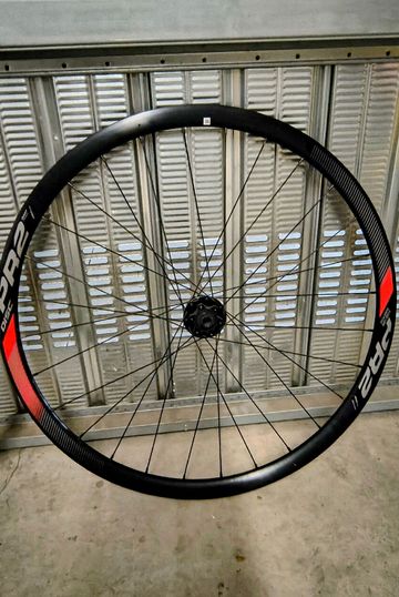 Used Giant pr2 2019 bike — image 2 of 4
