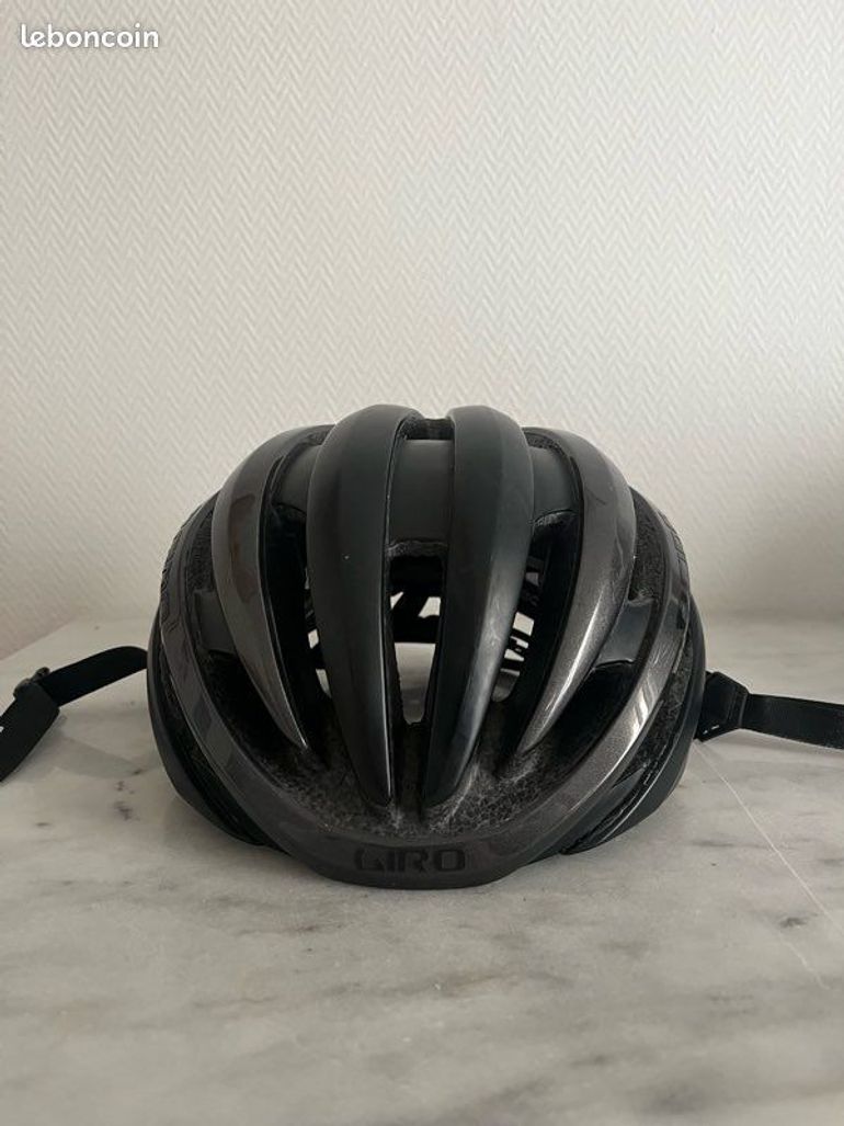 Used Giro Cinder MIPS bike — image 3 of 4