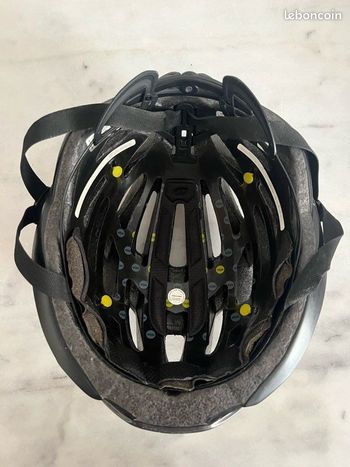 Used Giro Cinder MIPS bike — image 4 of 4