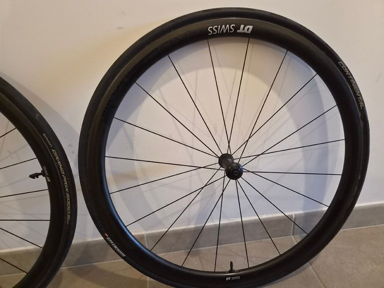 Used Dt Swiss PRC 1400 Spline Wheels 2018 bike — image 4 of 5