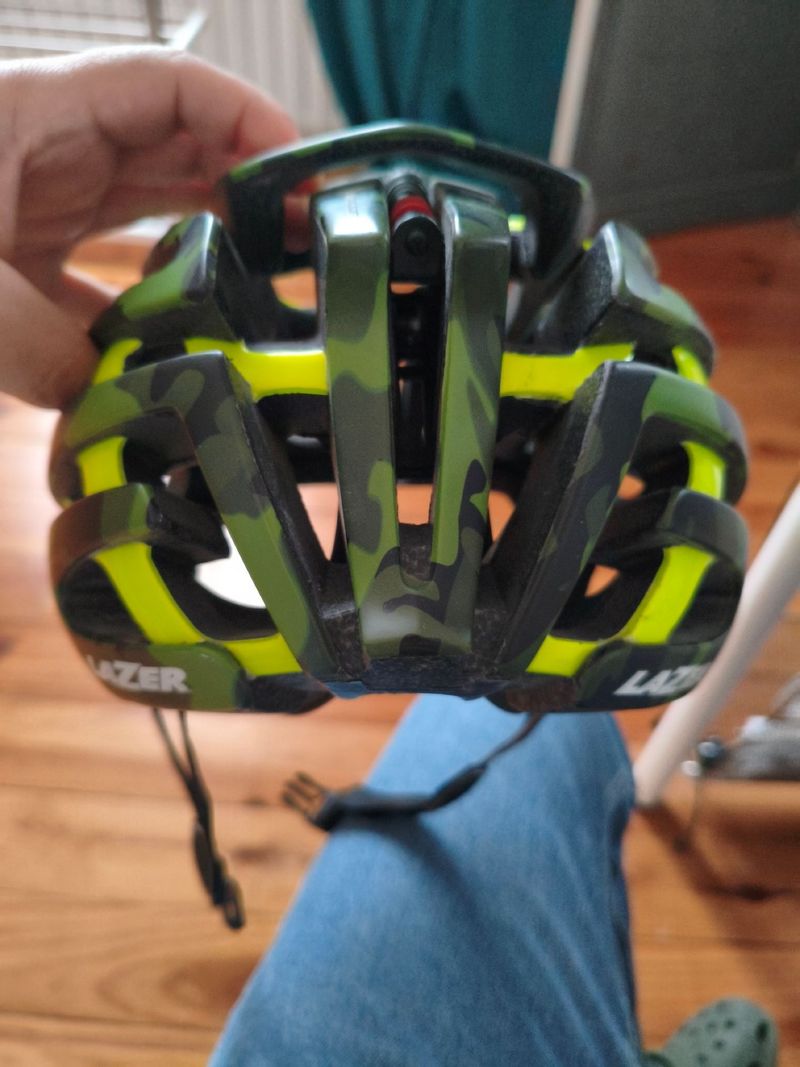 Used Lazer Z1 bike — image 6 of 7