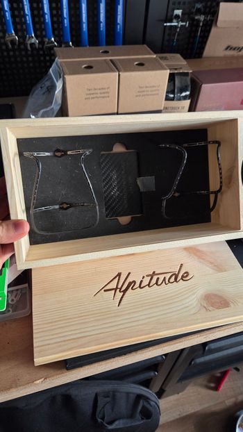 Used Alpitude Superleggero Ti Black bike — image 2 of 5