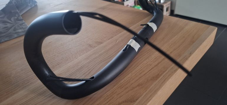 Used Lapierre Carbon Handlebar 2025 bike — image 4 of 4