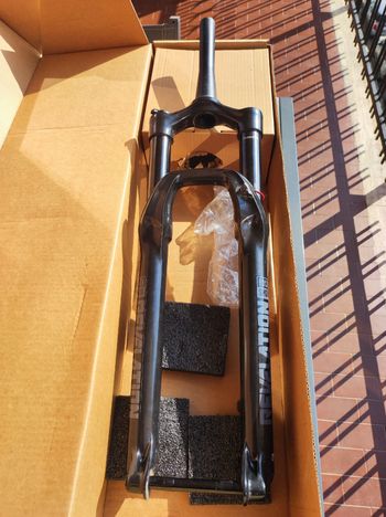 RockShox, Revelation