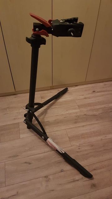 Elite Workstand Team 2016 bike d'occasion — image 2 sur 5