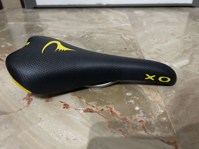 Used Selle Italia Sellino Nero/Giallo 2015 bike — image 1 of 6
