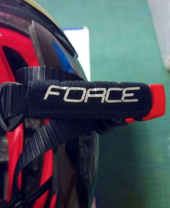 Used Force GLOBE Helmet bike — image 6 of 7